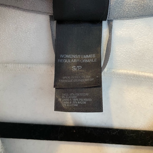 White The North Face Apex Jacket - Picture 10 of 10